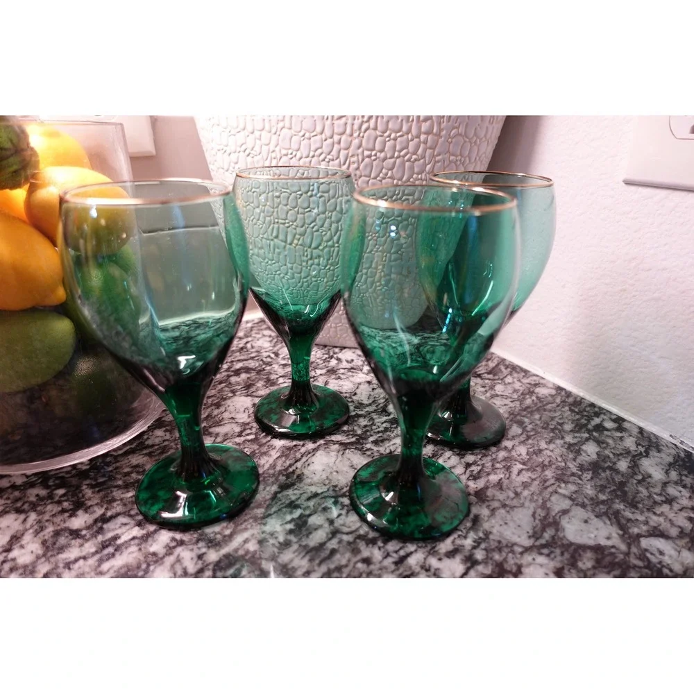Vintage‎ Emerald Green Wine Glasses Gold Rim Stemmed Goblets Set of 4 Jewel Tone